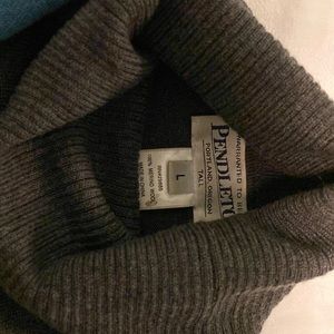 Pendelton charcoal turtleneck
